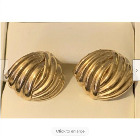 ***SOLD***14k Yellow Gold Medium Size Swirl Abstract Round Post Earrings - Picture 1 of 5